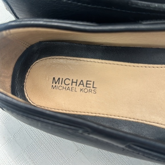 MICHAEL KORS SUTTON LEATHER LOAFER size 9 - Picture 6 of 10